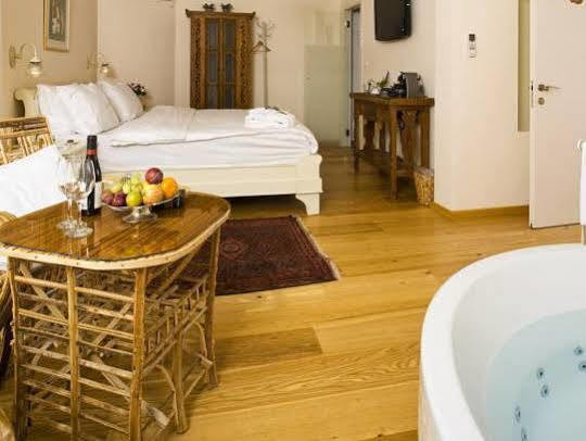Hotel Jasmine Mansion Roš Pina Exteriér fotografie